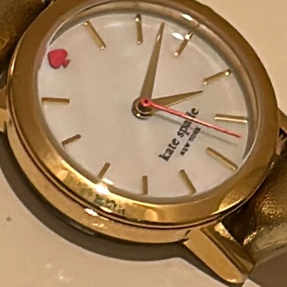 Kate Spade Gold Tone Watch Metallic Leather Band Minimalist Preppy Old Money - Picture 4 of 12